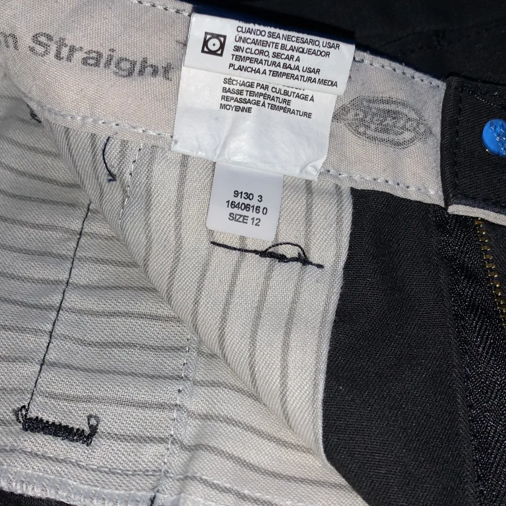 Dickies chinos bra skick slim straight passform.  Köp på zumies nyc . Jeans & Byxor.