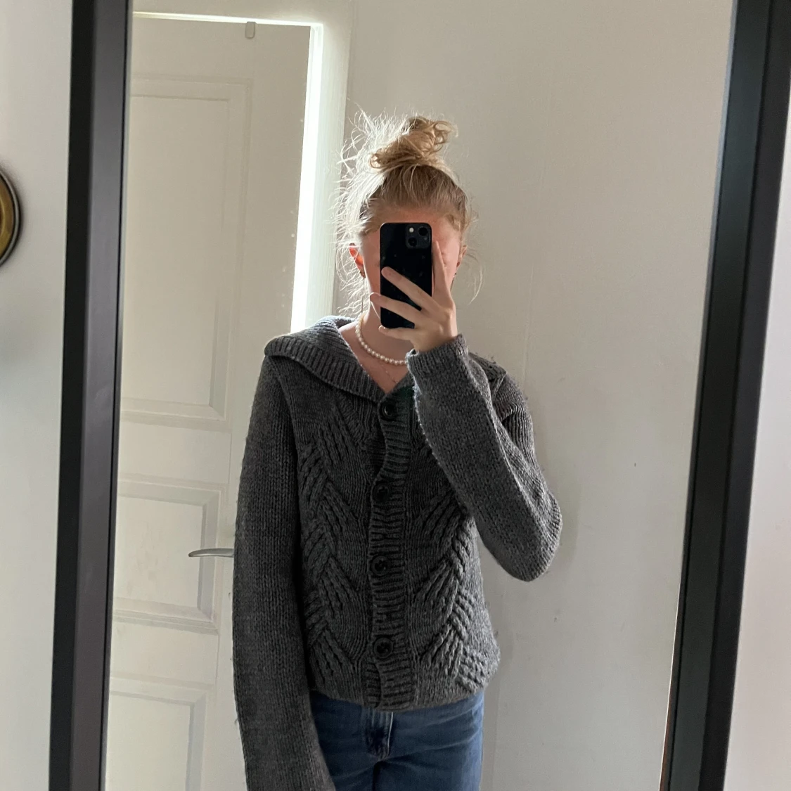 Jättefin grå stickad kofta🩶 