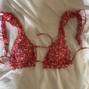 Bikinitopp - Helt ny bikinitopp i Strl S