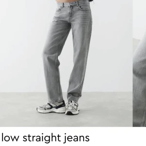 Low straight Jeans ginatricot - Säljer dessa lågmidjade jeans från Gina då de ej kommer till användning längre. Säljer för billigt pris. Det går bra att bara trycka på köp nu men Ann kan även såklart höra av sig om man har frågor. 