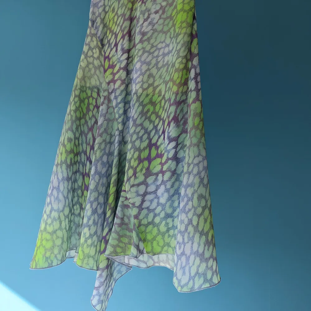 Maxi kjol från Weekday i superbra skick, använt bara en gång. . Klänningar.