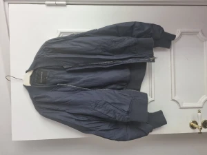 Jacka - Fin marinblå jacka