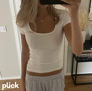 Två Gina tröjor - Lägger ut på grund av att någon ville köpa båda