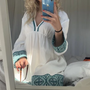 Sommarklänning - Jättefin sommarklänning från Zara ❤️ Skriv om fler bilder!