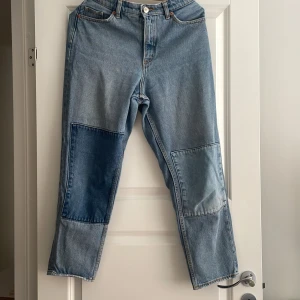 Jeans från monki  - Balla jeans från monki i modellen Taiki.