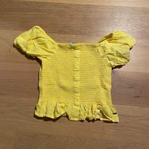 Fin gul tröja