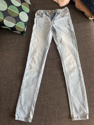 Ljus blåa Jeans - Ljus blåa jeans
