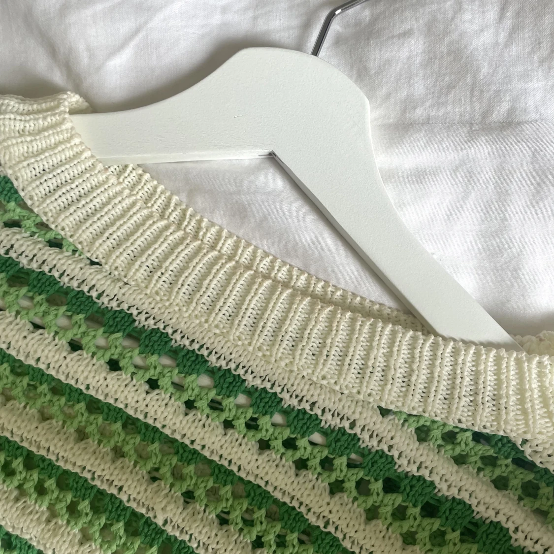 Stickad tröja - grön - 91