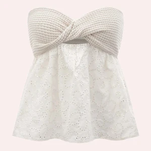 Topp - Säljer min helt oanvända topp från Shein då den var alldeles för liten🫶🏽