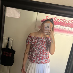 Blus  - Aldrig använd (förutom när jag tog bilden)  Nypris 299 Mitt pris 50