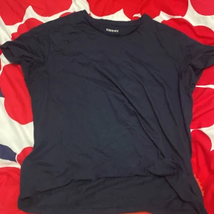 Kappahl T-shirt  - Använd 1 gång 