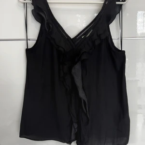 topp - supergullig topp i storlek 34⚡️