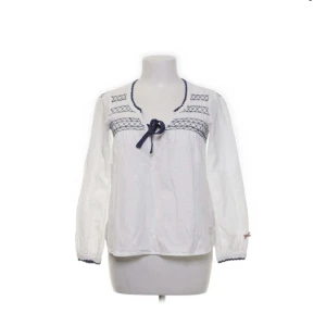 Odd molly blus - Intressekoll på min Odd molly blus som som jag har köpt från Sellpy💕 jätte bra skick verkligen jätte fin kommer bara inte till andvänding💕