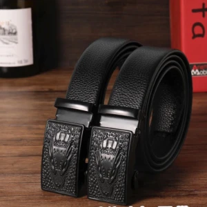 Herr PU läderbälte  - Bälte längd ca 120cm  Bredd ca 3.70-4.10 cm 