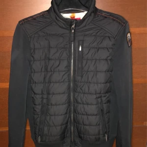 Parajumper - Nästan nyskick Svart Storlek s Hybridjacka
