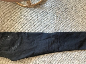 Säljer Replay jeans  - Säljer mina Replay jeans i storlek 34/L. Använd fåtal gånger och är i mycket bra skick,nypris ligger på 1800kr/hör gärna av vid fler frågor  