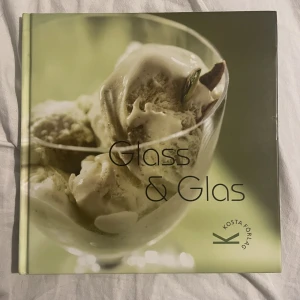 Glass recept-bok - Innehåller massor av recept på olika sorters glassar.