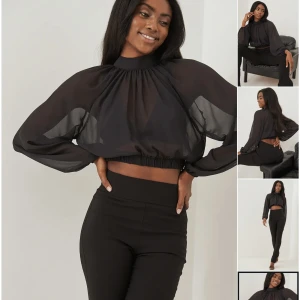 Svart topp  - Säljer min helt oanvända topp från Nakd med prislappar kvar. Jättefin till fest men har inte kommit till användning då jag har mycket annat. 🥳💙