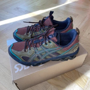 Asics Kiko Kostadinov - Jättebra skick!