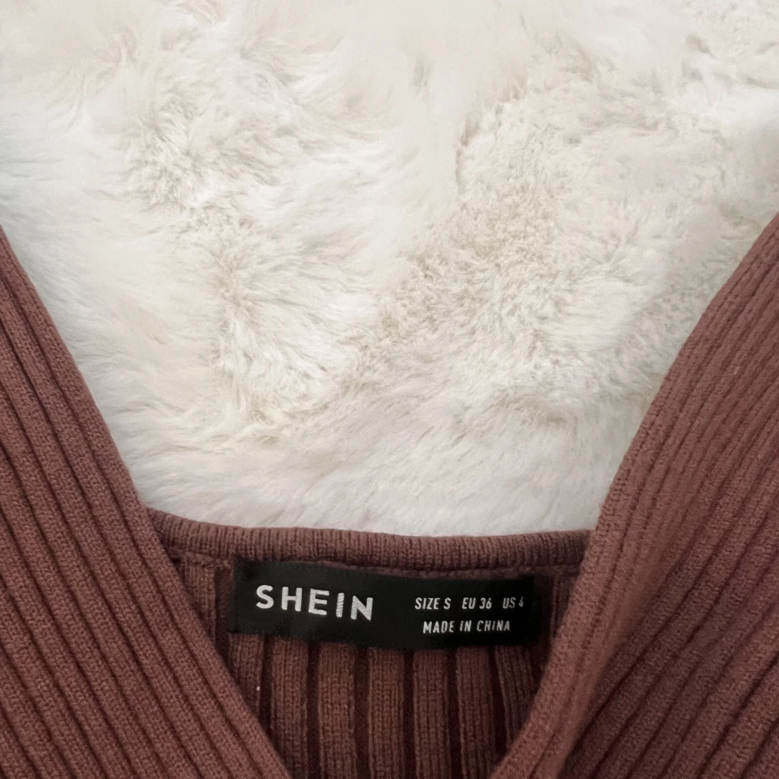 Stickad tröja  - 90