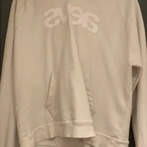 Hoodie  - Någon lite fläck 