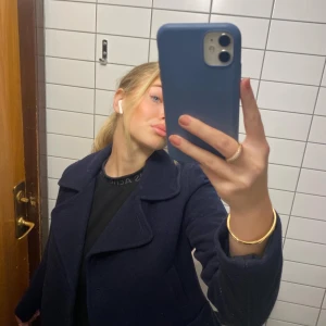 Höstjacka  - Blå höstjacka i stl XXS men passar XS🌟