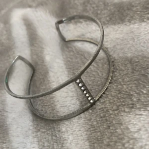 armband - minns ej vart de är ifrån