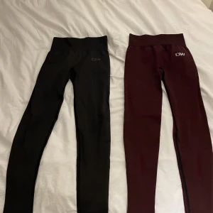 ICIW Träningstights  - Två snygga Icaniwill träningstights. Använda ett fåtal gånger. Kom privat för fler bilder. 