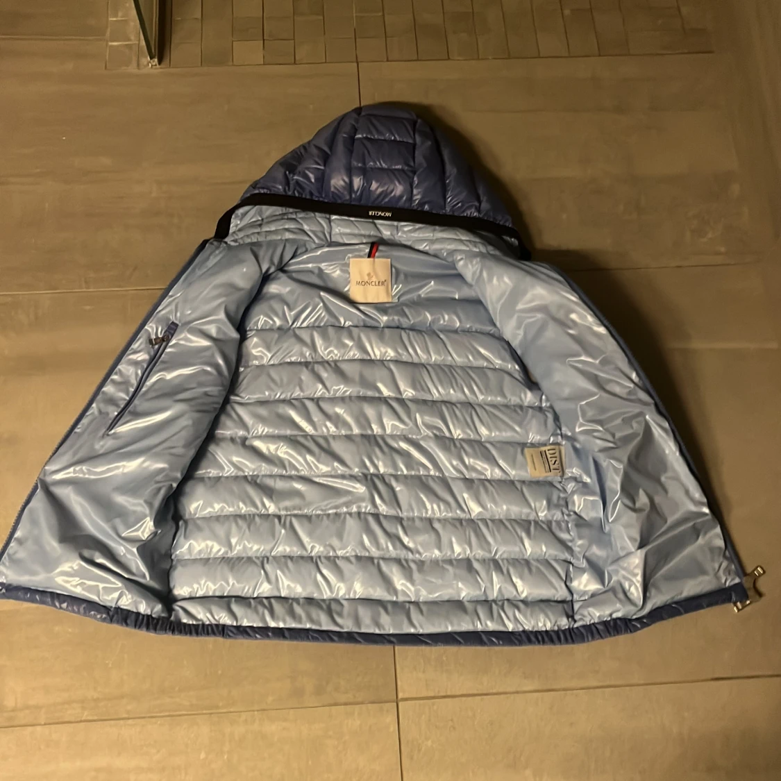 Moncler väst - 90