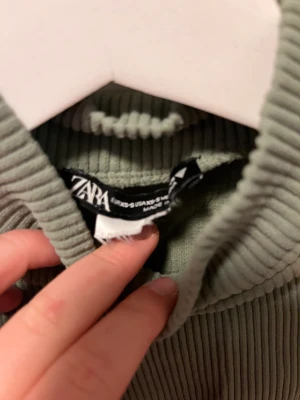 Topp ifrån zara - Strl xs-S, zara