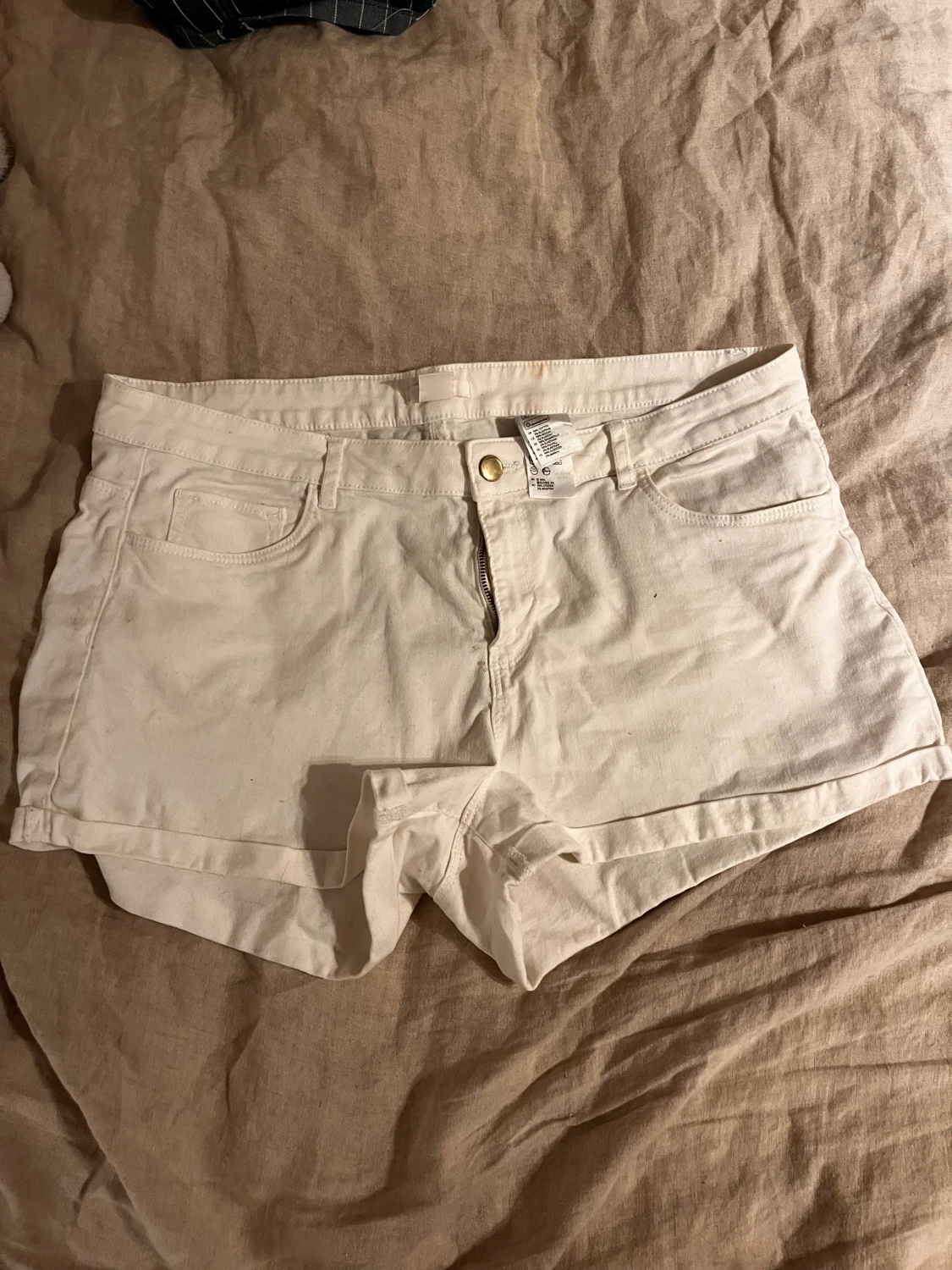 Vita jeansshorts