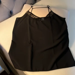 Spets  linne  - Spets linne Svart St38  Oanvänt