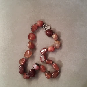 Snö Halsband med Bergsten  - Använd 