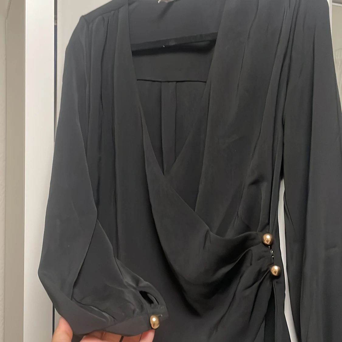 Svart blus - NELLY - 90