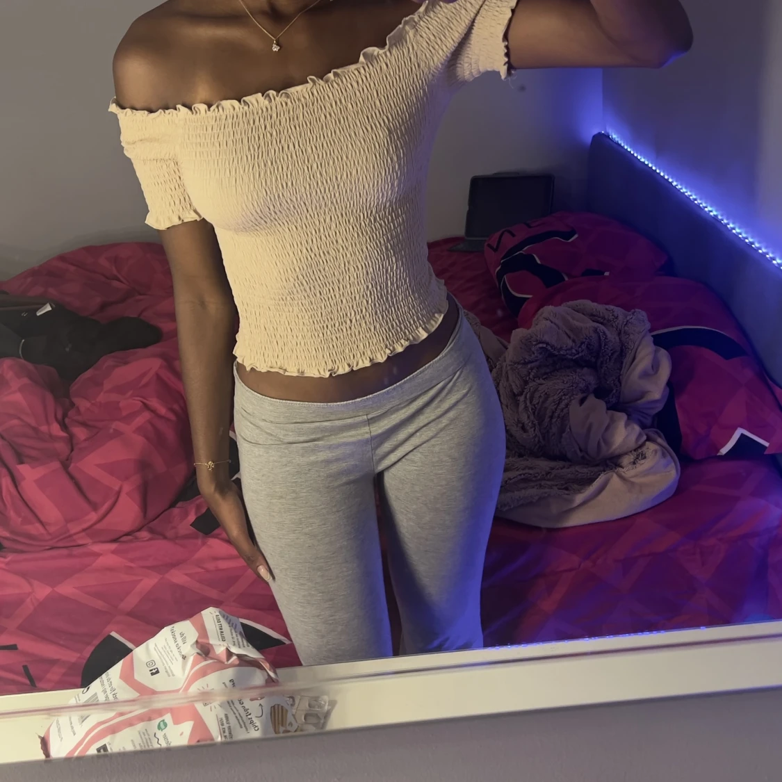 Offshoulder topp beige