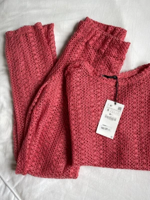 Zara ser  - Lägger upp igen. Helt oanvänt set från Zara köpt på sellpy. 