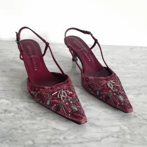 Vintage kitten heels - Vintage kitten heels, ger Matilda djerf vibe. Storlek 38