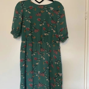 Klänning från Veromoda - Använt 1 gång. Storlek 38