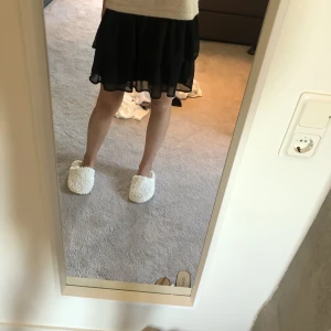 Volangkjol  - Använd typ 4-10 gånger 💕