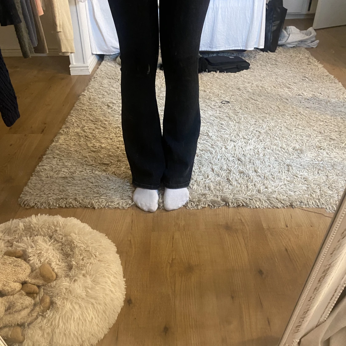 Svarta bootcut jeans - 90