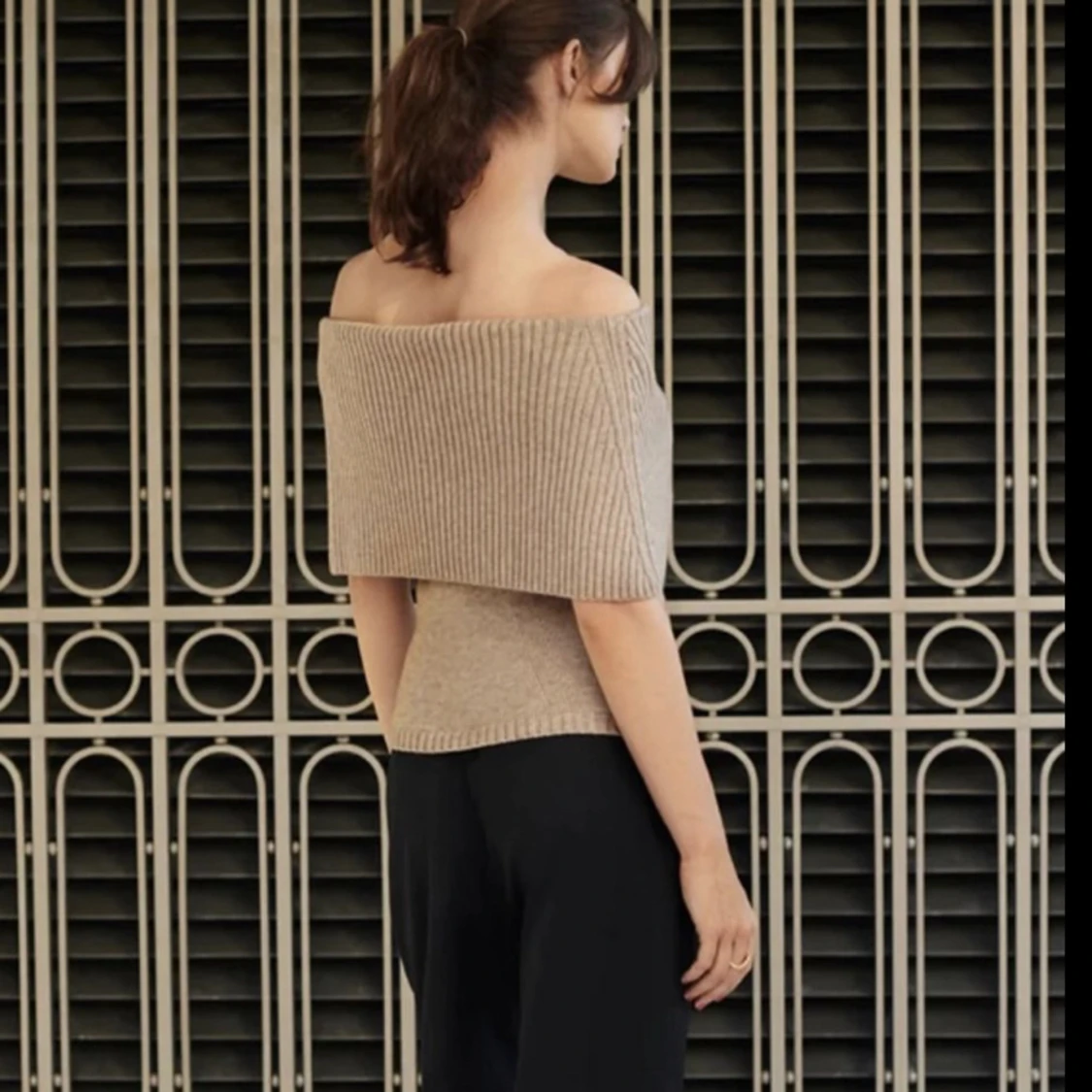 Adoore off shoulder - 90