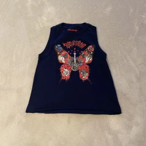 zadig voltaire - sån cool tröja som man även kan ha som tank top!🤍😍 nyskick!👌🏼👌🏼