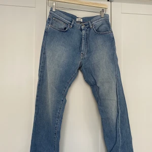 Toteme twisted seam jeans - Bra skick 