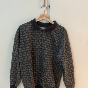 Sweatshirt  - Sweatshirt med krage