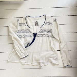 Odd Molly blus - Blus från Odd Molly som inte kommer till användning. Inga defekter av användning. 