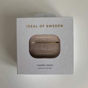 Säljer min airpods PRO skal från ideal of Sweden för 150kr, ordinarie pris 349kr, den är använd och frakt tillkommer!