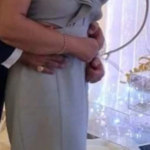 Festklänning  - Festklänning 36-38 