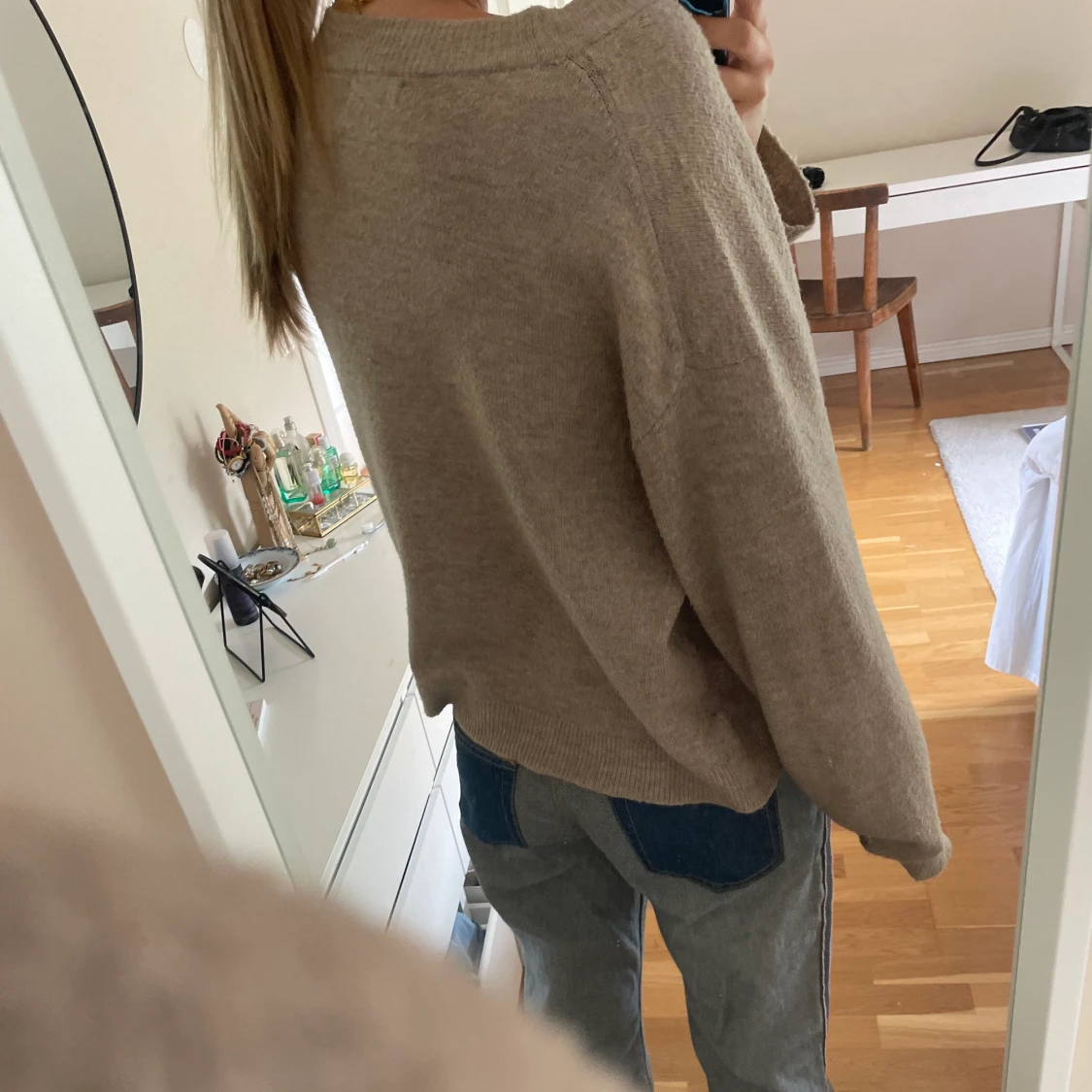 Beige stickad tröja - 90