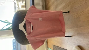 Better Bodies top - Nyskick, andvänd 1 gång pga för stor. 