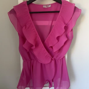 Super söt blus🩷 - Helt ny super söt blus, perfekt till sommaren🩷